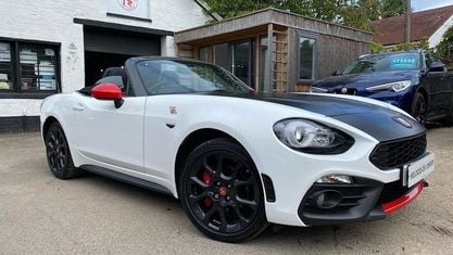 Używany Abarth 124 Spider 170 KM (125 kW) 2016 Biały Kabriolet
