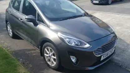Used Ford Fiesta Zetec 101 HP (74 kW) 2018 Grey Hatchback
