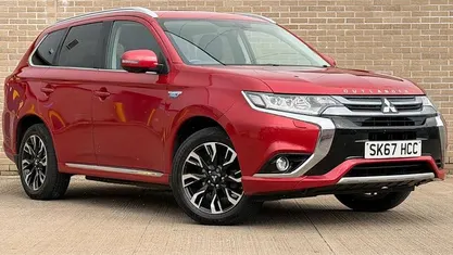 Used Mitsubishi Outlander P-HEV 203 HP (149 kW) 2017 Estate