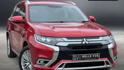 Begagnad Mitsubishi Outlander P-HEV 177 HK (130 kW) 2018 Kombi