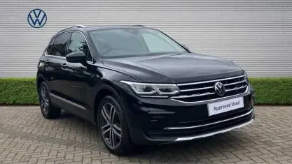 Usado VW Tiguan Elegance 150 CV (110 kW) 2023 Negro SUV