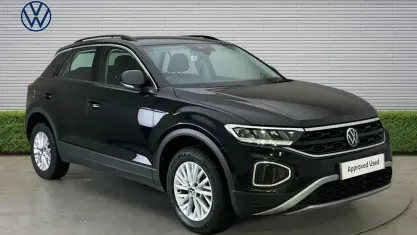 Used VW T-Roc Life 150 HP (110 kW) 2024 SUV