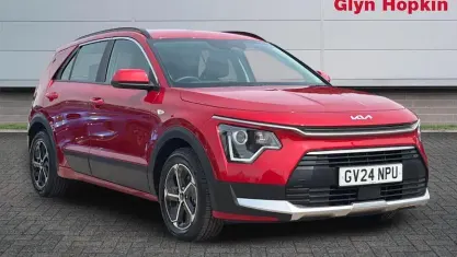 Used Kia Niro 129 HP (94 kW) 2024 Red SUV