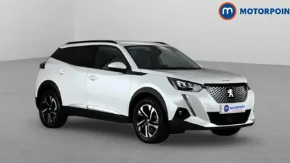 Używany Peugeot 2008 Allure Premium 131 KM (96 kW) 2021 Biały SUV
