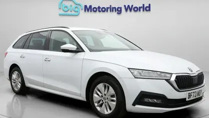 Begagnad Skoda Octavia SE Technology 110 HK (80 kW) 2023 Vit Kombi