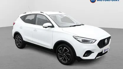 Begagnad MG ZS Exclusive 106 HK (77 kW) 2023 Vit SUV