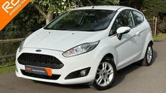 White Used 2016 Ford Fiesta Zetec Hatchback | £6,290 (Fair price)