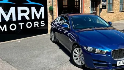 Käytetty Jaguar XE Prestige 163 HP (119 kW) 2019 Sedan
