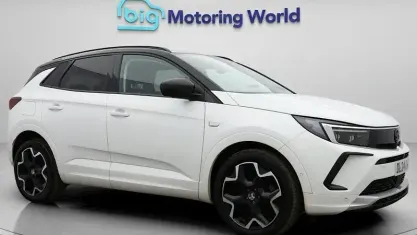 Used Vauxhall Grandland X Ultimate 131 HP (96 kW) 2024 White SUV