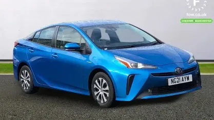 Used Toyota Prius Active 122 HP (89 kW) 2021 Blue Hatchback