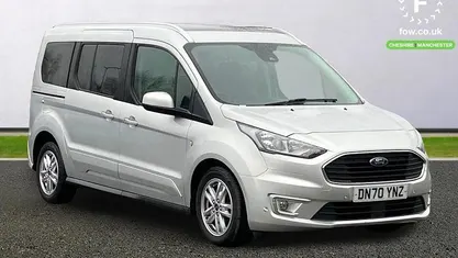 Used Ford Tourneo Titanium 120 HP (88 kW) 2021 Silver Estate
