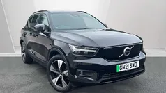 Used 2022 Volvo XC40 Plus SUV | £26,455 (Fair price)