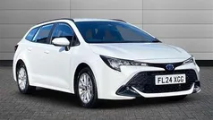 Pure white Used 2024 Toyota Corolla Sport Estate | £24,150 (Fair price)