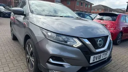 Używany Nissan Qashqai N-Connecta 116 KM (85 kW) 2018 Szary SUV