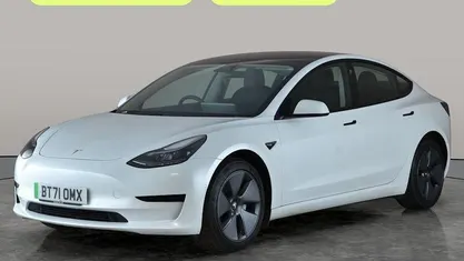 Used Tesla Model 3 Standard Range Plus 208 kW (283 HP) 2021 Sedan