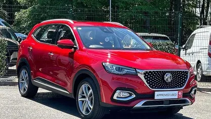 Red Used 2022 MG HS Exclusive SUV | £15,613 (Fair price)