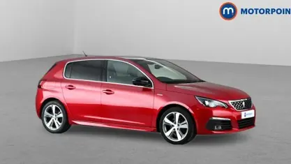 Begagnad Peugeot 308 GT-line 131 HK (96 kW) 2020 Röd Halvkombi