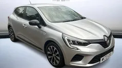 Used 2023 Renault Clio V Evolution Hatchback | £13,999 (Fair price)