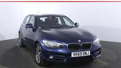 Używany BMW 118 Sport Line 136 KM (100 kW) 2019 Niebieski Hatchback