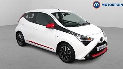 Used Toyota Aygo Trend 72 HP (52 kW) 2021 White Hatchback