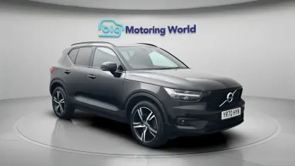 Usado Volvo XC40 R-Design 262 HP (192 kW) 2020 Preto SUV
