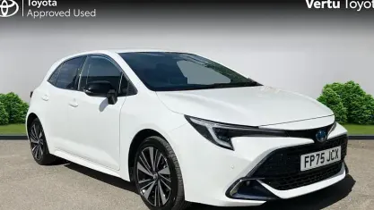 Used Toyota Corolla Design 140 HP (102 kW) 2025 White Hatchback