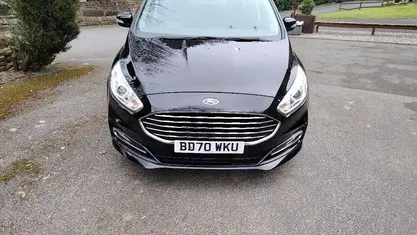 Used Ford S-MAX Zetec 150 HP (110 kW) 2019 MPV