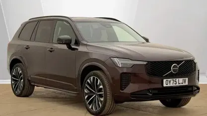 Used Volvo XC90 Plus 455 HP (334 kW) 2025 Red SUV