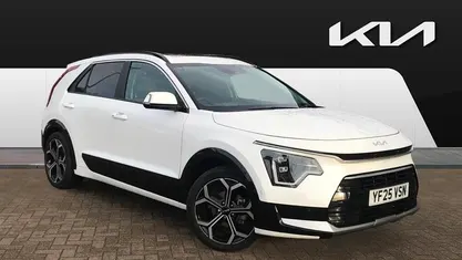 White Used 2025 Kia Niro SUV | £27,328 (Fair price)