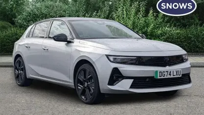 Begagnad Vauxhall Astra 114 kW (156 HK) 2026 Halvkombi