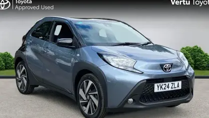 Used Toyota Aygo X 72 HP (52 kW) 2024 Blue SUV