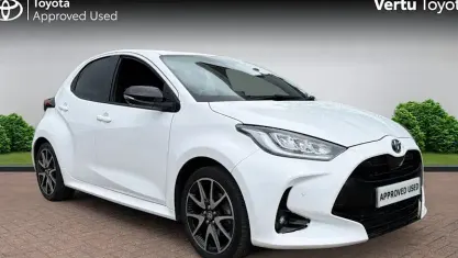 Used Toyota Yaris 116 HP (85 kW) 2021 White Hatchback