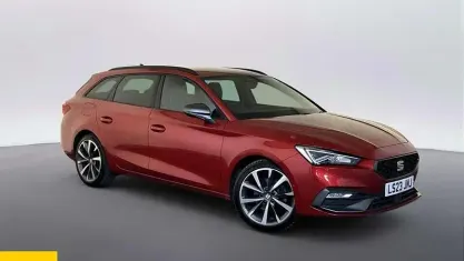 Used Seat Leon FR Sport 131 HP (96 kW) 2023 Red Estate