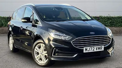 Used Ford S-MAX Titanium 190 HP (139 kW) 2022 MPV
