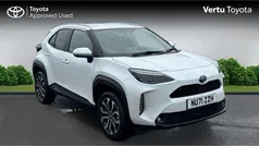 White Used 2021 Toyota Yaris Cross Design SUV | £19,850 (Good price)