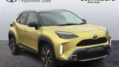 Yellow Used 2022 Toyota Yaris Cross Edition SUV | £22,000 (Fair price)