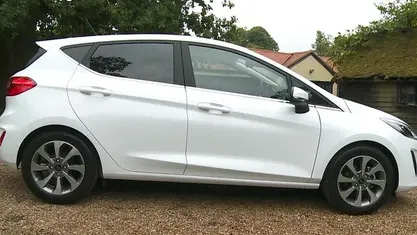 Used Ford Fiesta Zetec 86 HP (63 kW) 2019 Hatchback