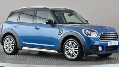 Used Mini Cooper Countryman Exclusive 136 HP (100 kW) 2019 Blue SUV