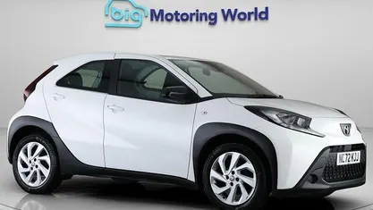 Used Toyota Aygo X PURE 72 HP (52 kW) 2025 SUV