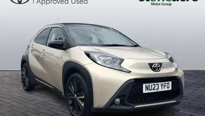 Used Toyota Aygo X Edition 72 HP (52 kW) 2023 Beige SUV