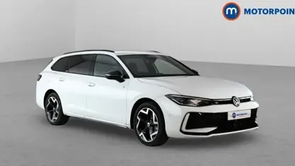 Used VW Passat R-line 272 HP (200 kW) 2025 White Estate