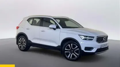 Used Volvo XC40 Core 211 HP (155 kW) 2021 White SUV
