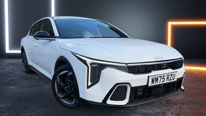 New Kia K4 GT-Line 114 HP (83 kW) 2025 Hatchback