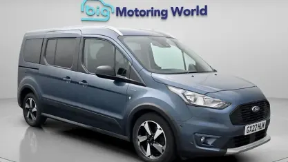 Used Ford Tourneo Active 120 HP (88 kW) 2021 Estate
