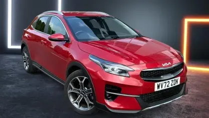 Usado Kia XCeed 160 CV (117 kW) 2022 Rojo SUV