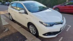 Used 2016 Toyota Auris Hybrid Business Edition Hatchback | £10,880 (Fair price)