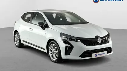 Used Renault Clio Evolution 90 HP (66 kW) 2024 White Hatchback
