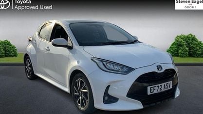 Usado Toyota Yaris Hybrid Design 116 HP (85 kW) 2026 Citadino