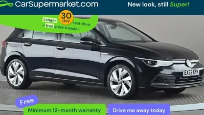 Begagnad VW Golf VIII Style 131 HK (96 kW) 2023 Halvkombi