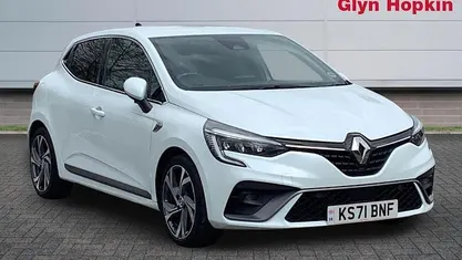 Used Renault Clio V RS Line 140 HP (102 kW) 2022 White Hatchback